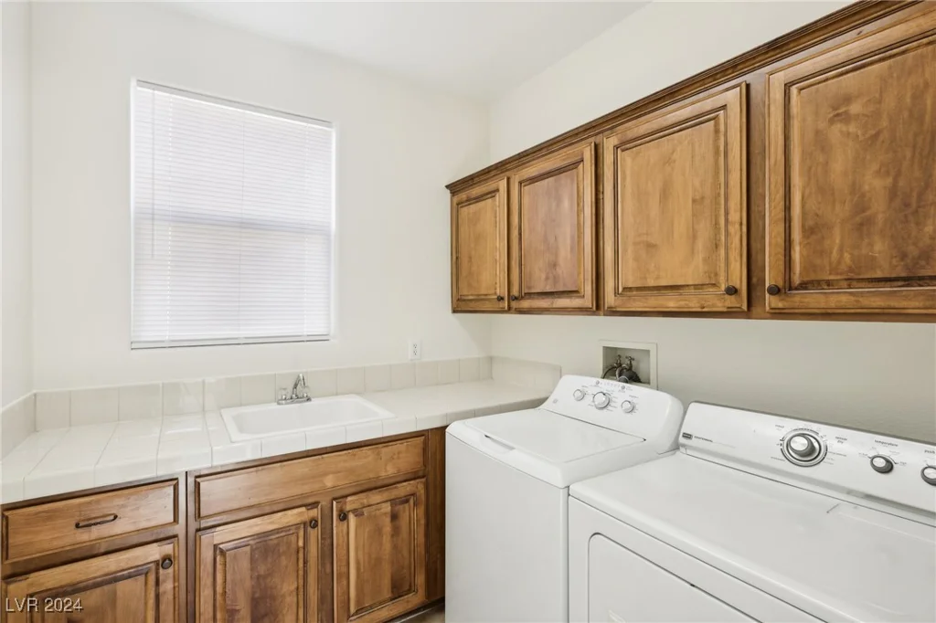 11783 Weybrook Park, Las Vegas, NV 89141