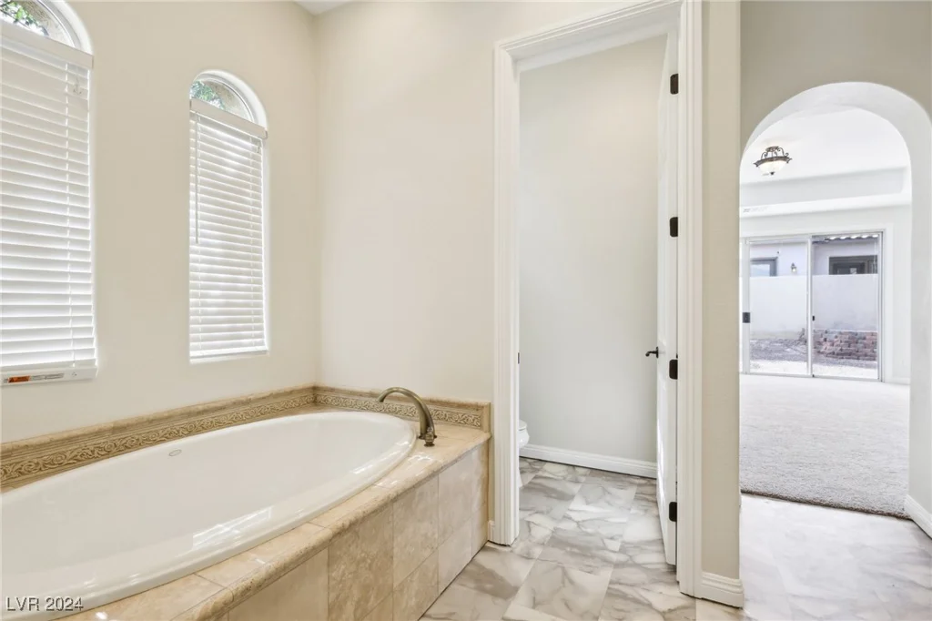 11783 Weybrook Park, Las Vegas, NV 89141