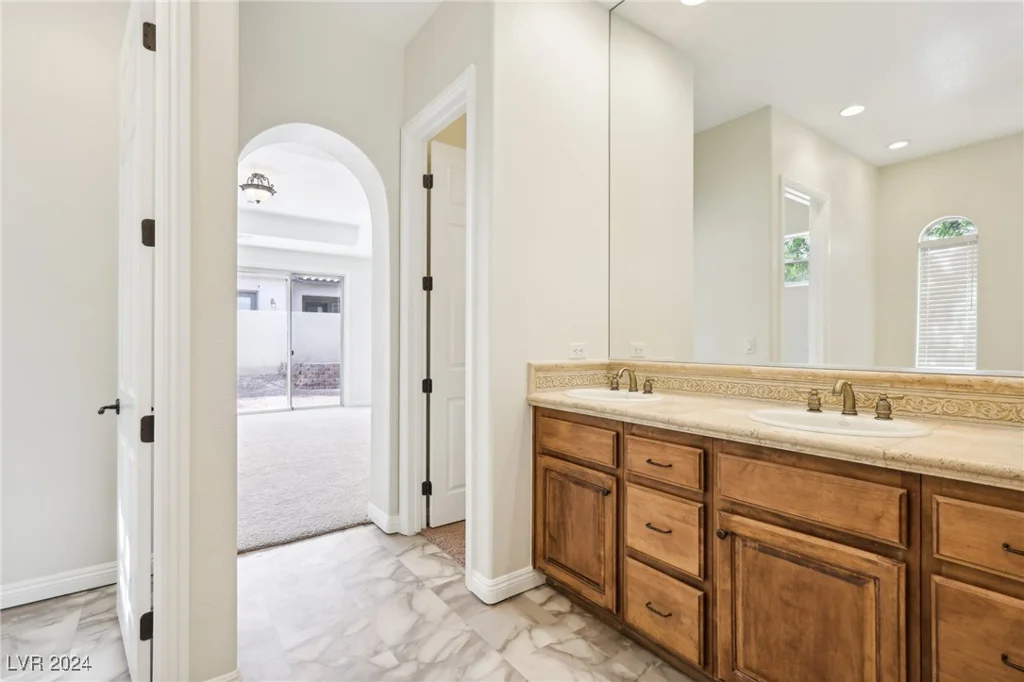 11783 Weybrook Park, Las Vegas, NV 89141