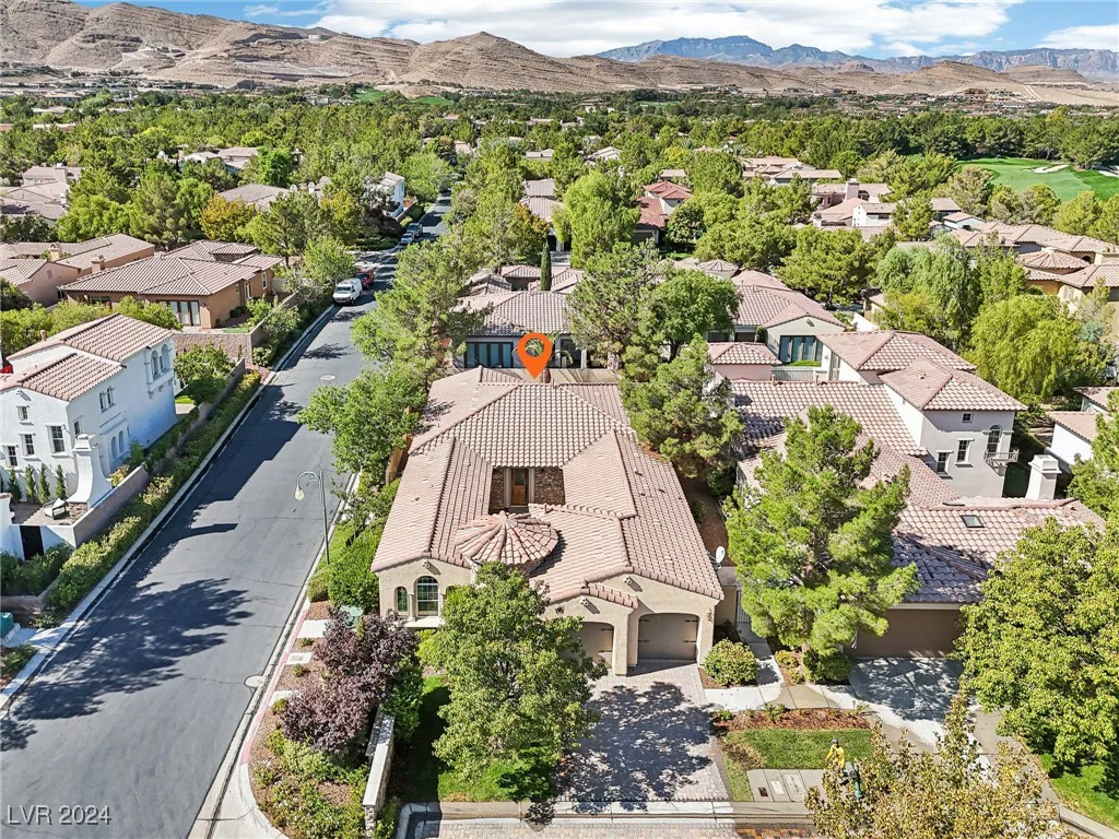 11783 Weybrook Park, Las Vegas, NV 89141