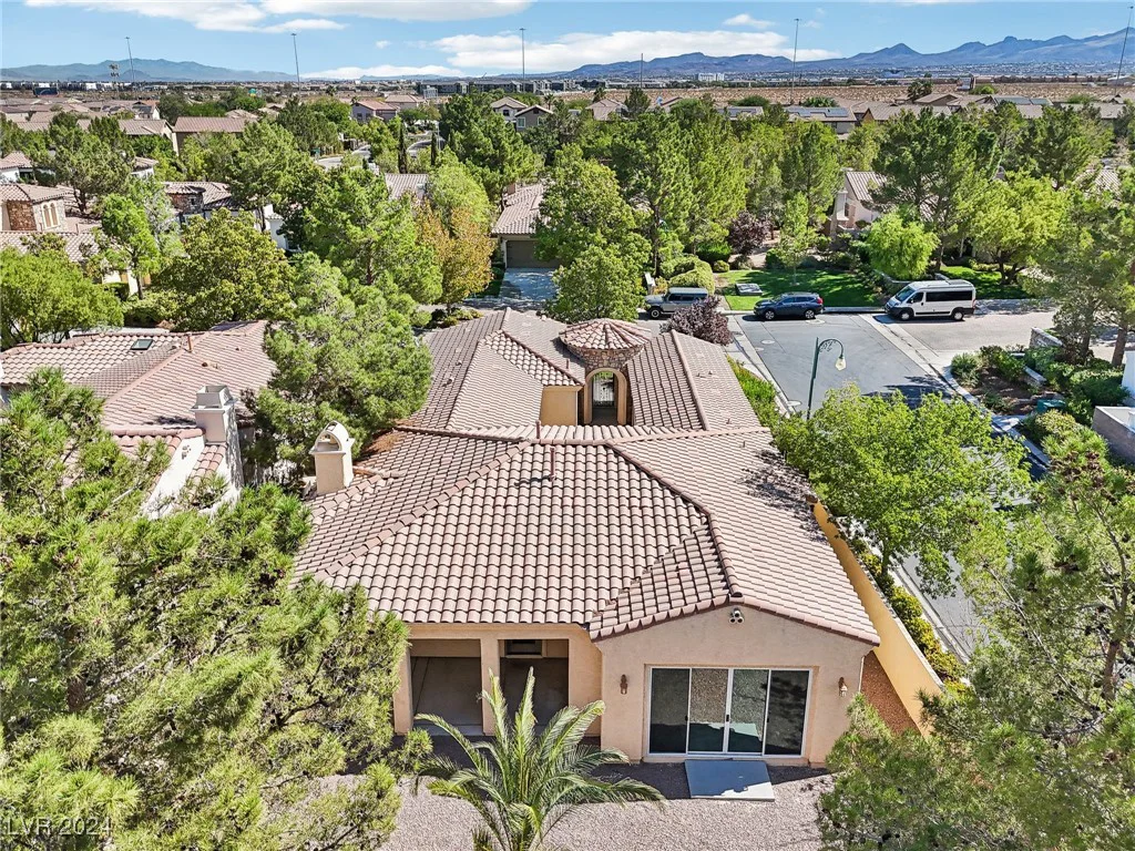 11783 Weybrook Park, Las Vegas, NV 89141
