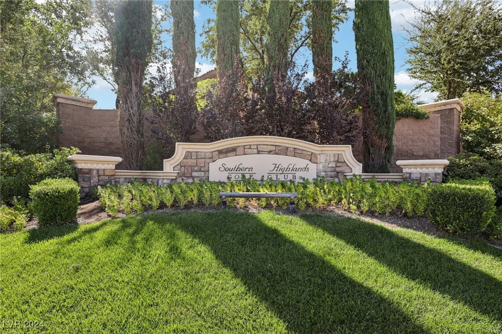 11783 Weybrook Park, Las Vegas, NV 89141