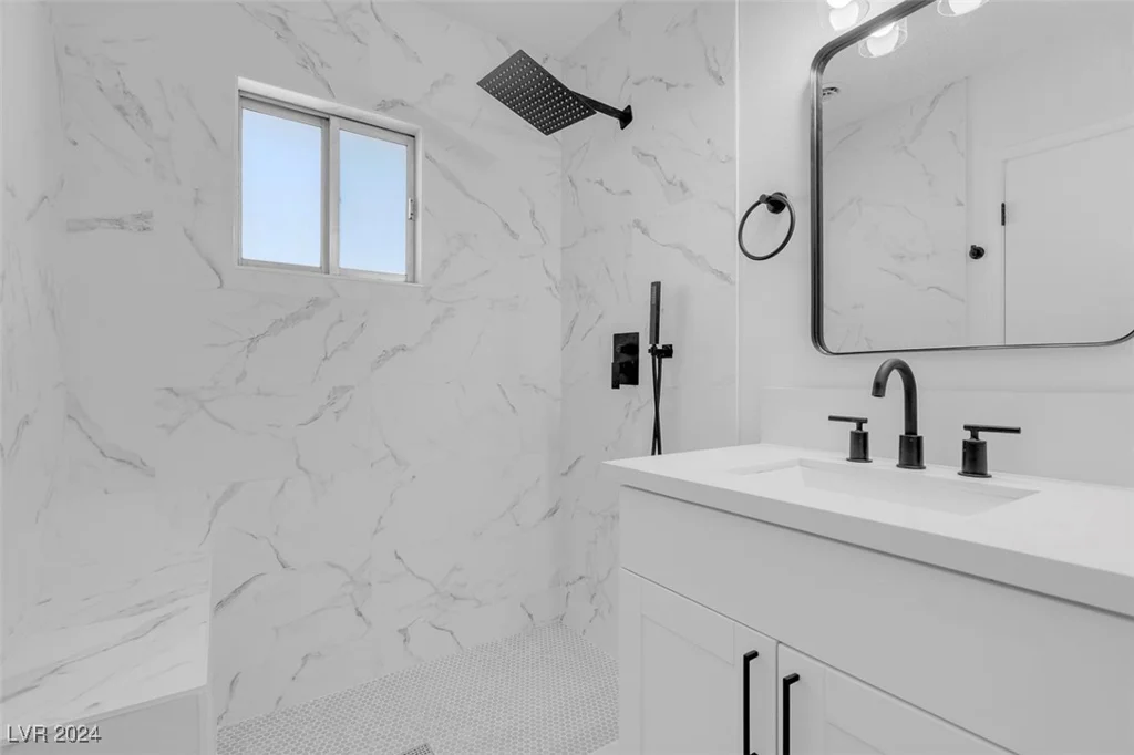 4313 El Conlon, Las Vegas, NV 89102
