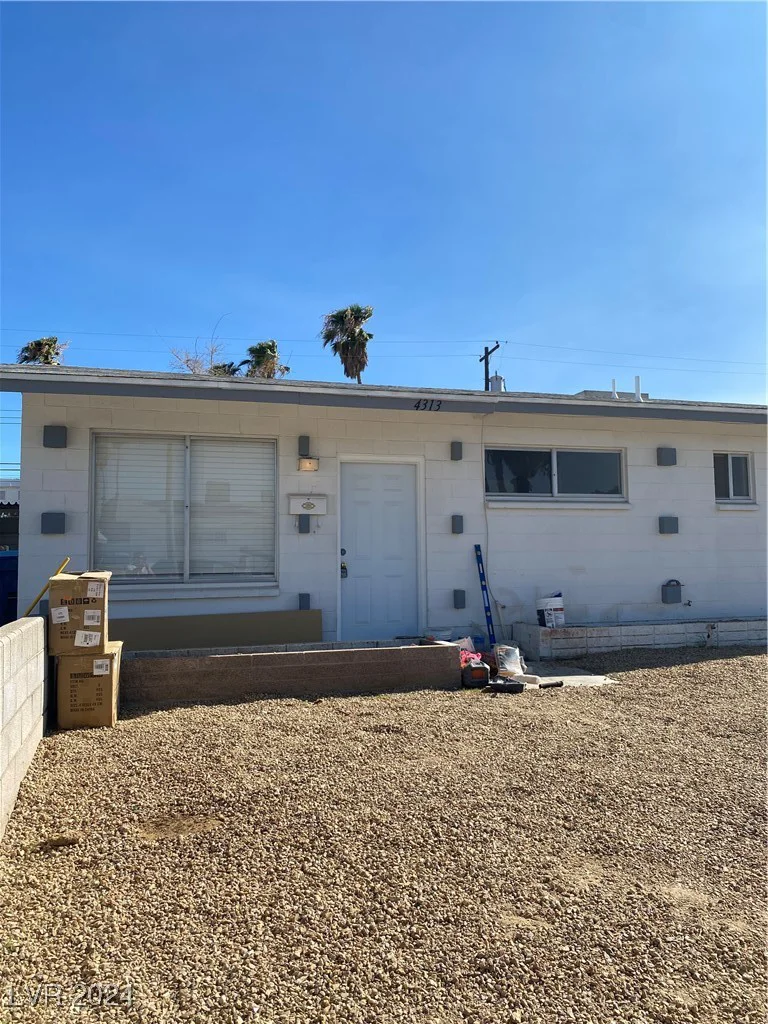 4313 El Conlon, Las Vegas, NV 89102