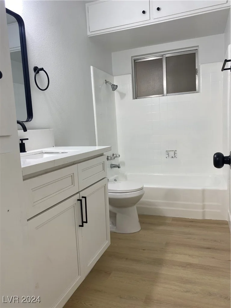 4313 El Conlon, Las Vegas, NV 89102