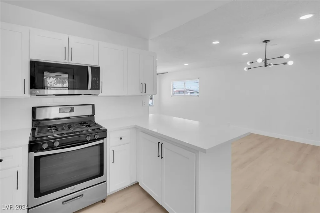 4313 El Conlon, Las Vegas, NV 89102