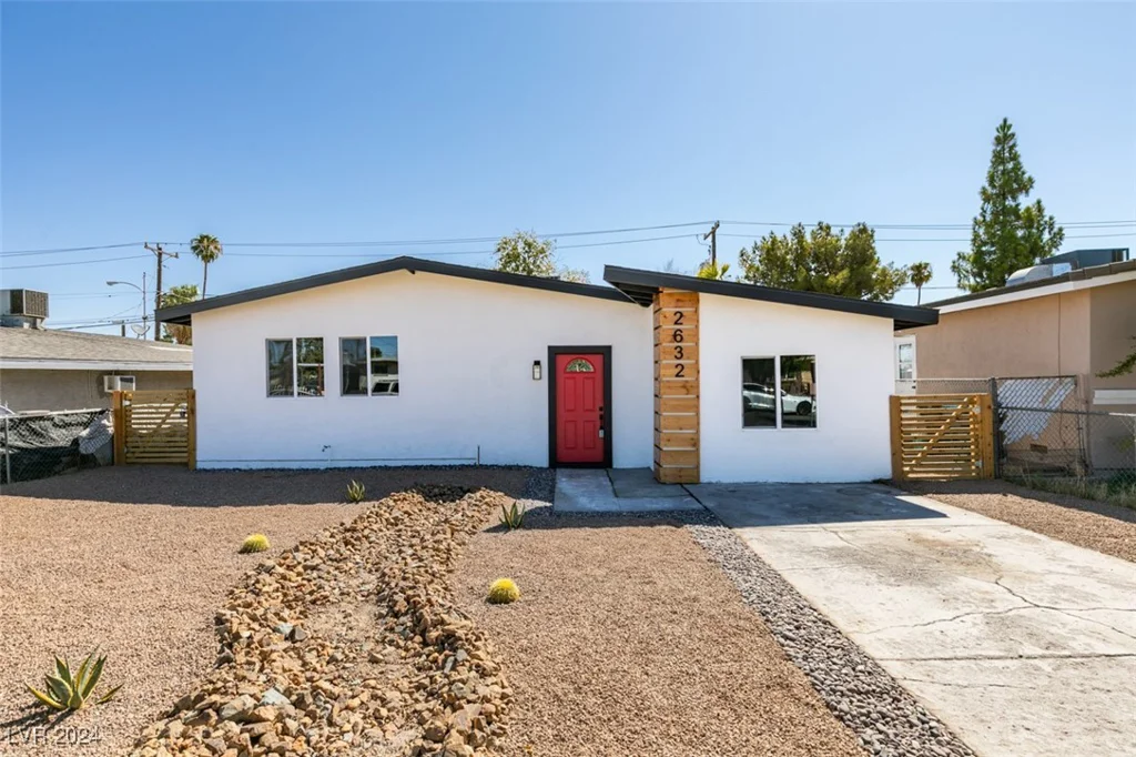 2632 Saint George, North Las Vegas, NV 89030