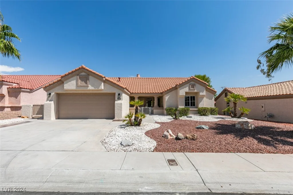 8808 Sandspring, Las Vegas, NV 89134