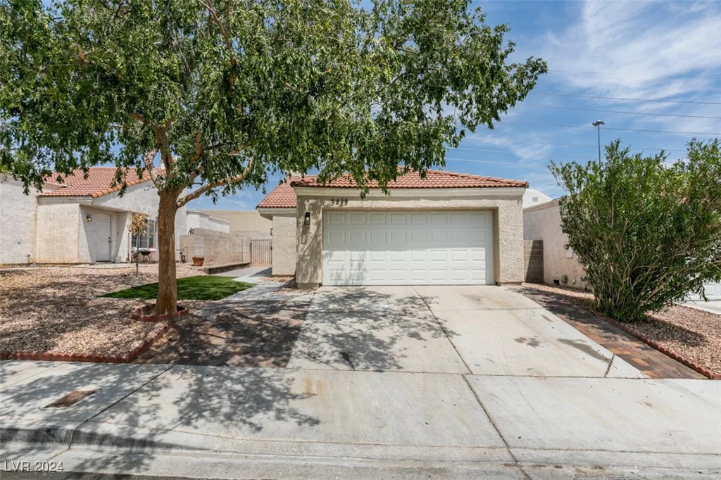 5428 Harmony, Las Vegas, NV 89107