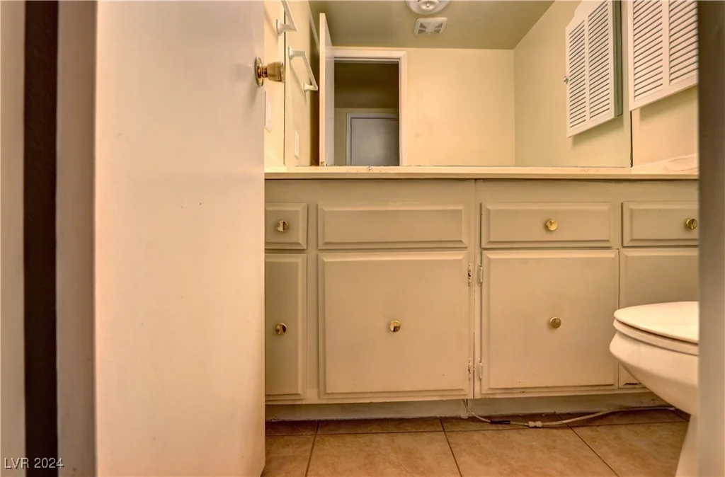 3077 Pinehurst, Las Vegas, NV 89109