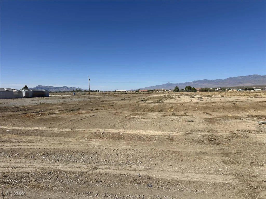 2760 Dandelion, Pahrump, NV 89048