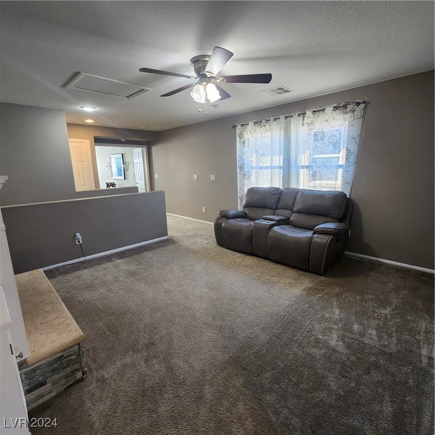 9271 Keystone Ridge, Las Vegas, NV 89148