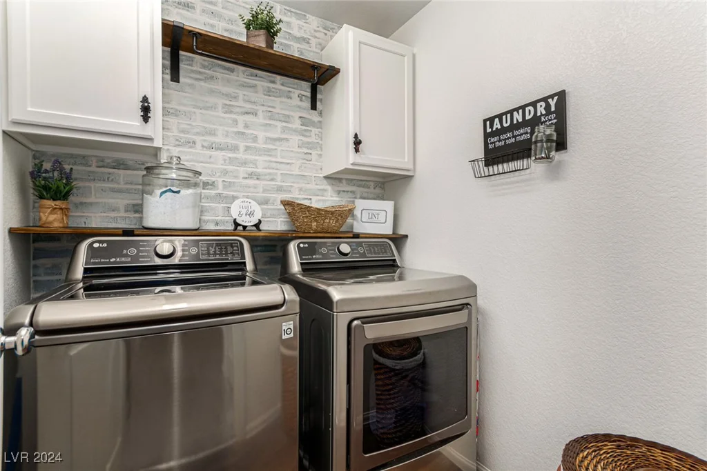 9271 Keystone Ridge, Las Vegas, NV 89148