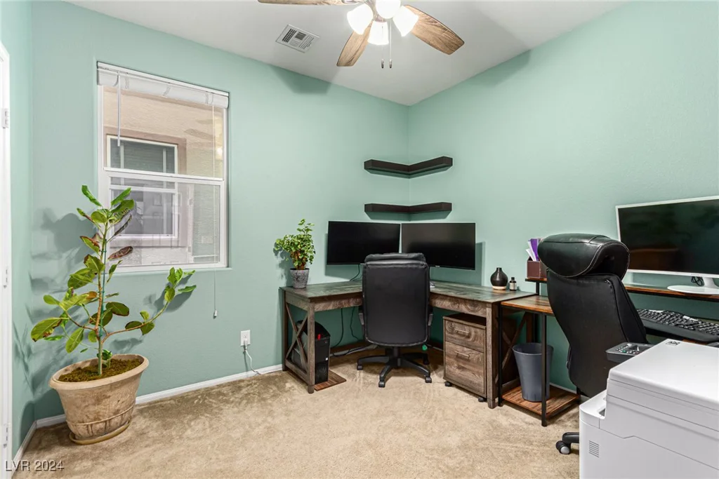 9271 Keystone Ridge, Las Vegas, NV 89148