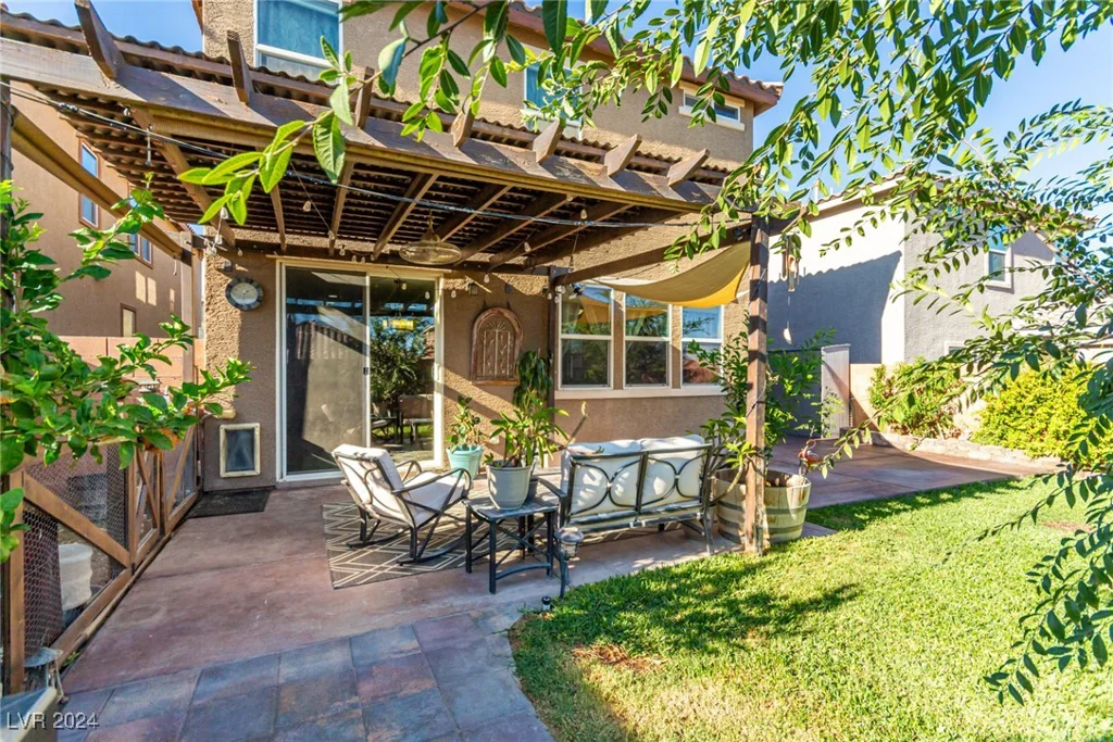 9271 Keystone Ridge, Las Vegas, NV 89148