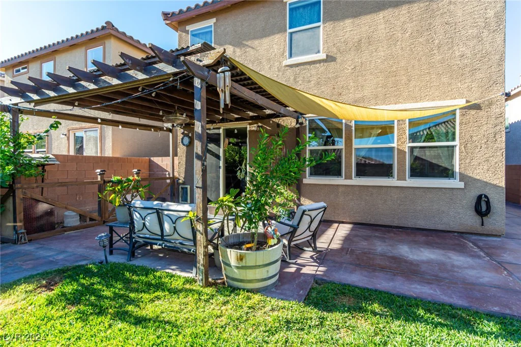 9271 Keystone Ridge, Las Vegas, NV 89148