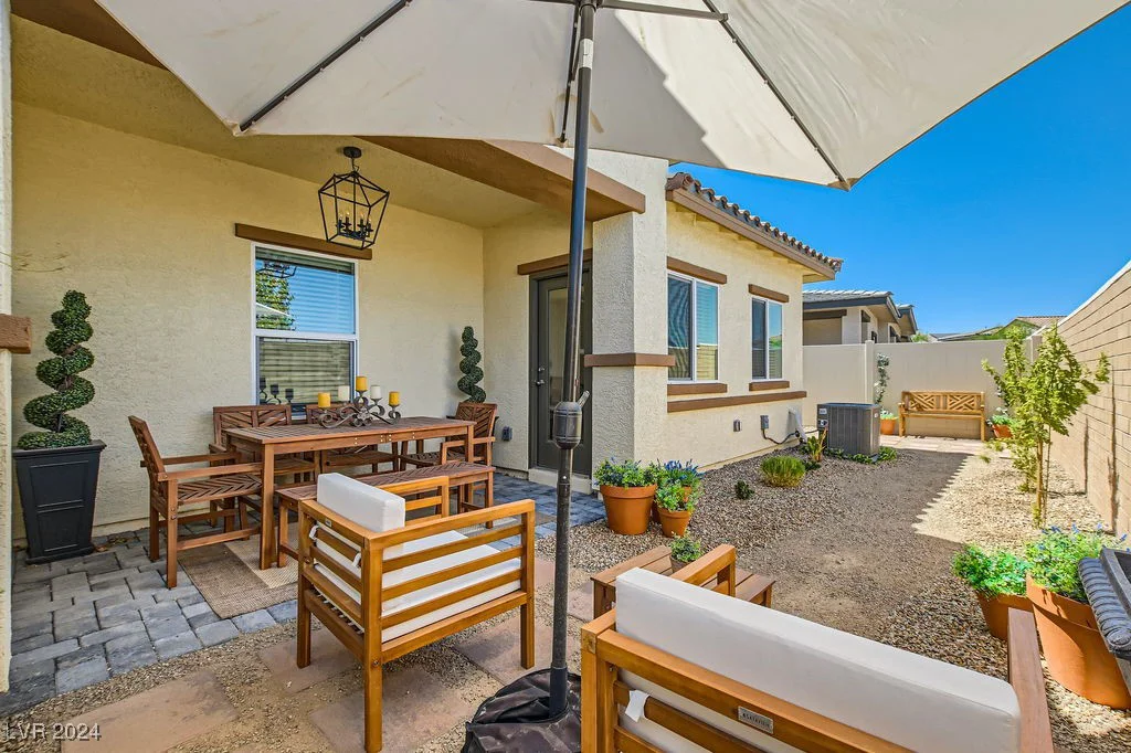 370 Canary Song, Henderson, NV 89011