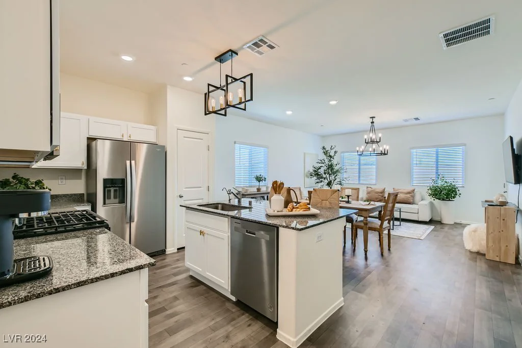 370 Canary Song, Henderson, NV 89011