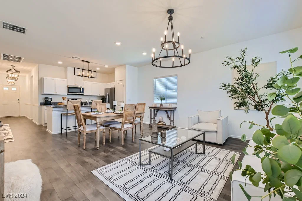 370 Canary Song, Henderson, NV 89011