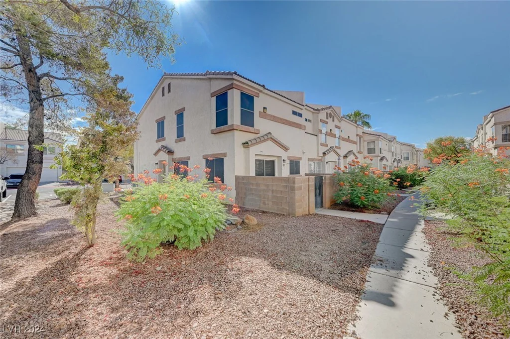 3277 Dragon Fly, North Las Vegas, NV 89032