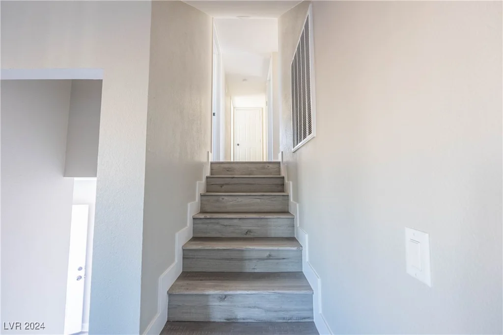 4485 Nellis, Las Vegas, NV 89121