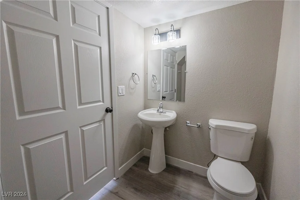 4485 Nellis, Las Vegas, NV 89121