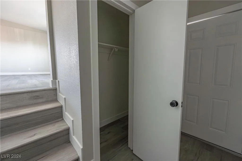 4485 Nellis, Las Vegas, NV 89121