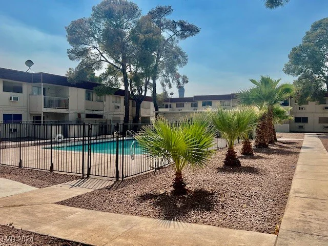 5378 Swenson, Las Vegas, NV 89119