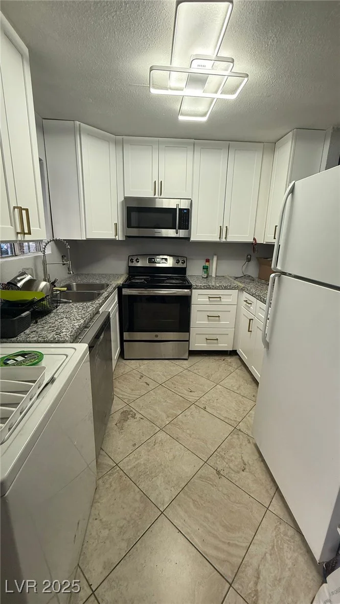 5378 Swenson, Las Vegas, NV 89119