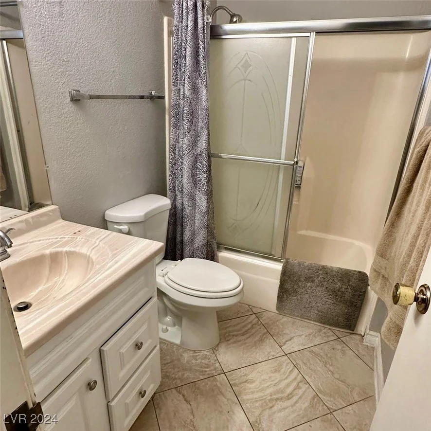 5378 Swenson, Las Vegas, NV 89119