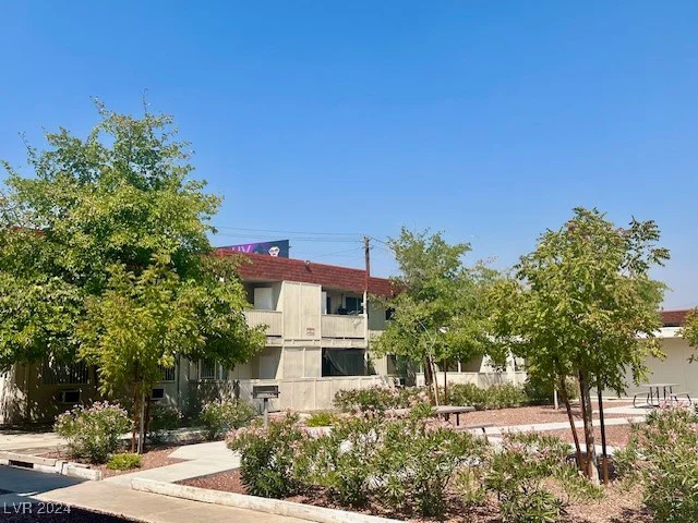 5378 Swenson, Las Vegas, NV 89119