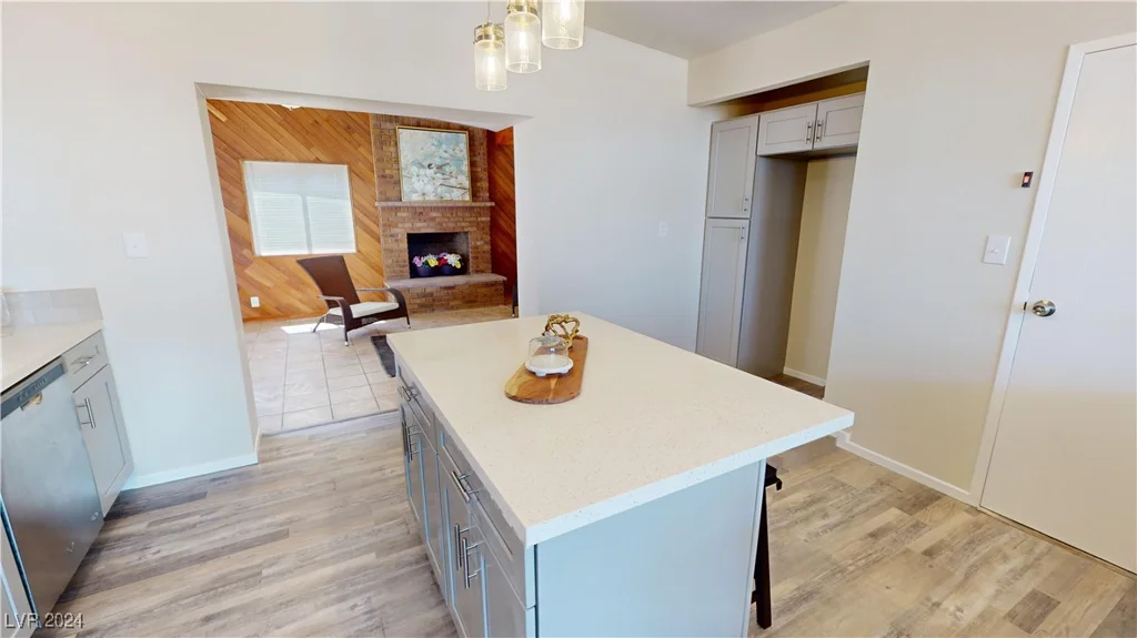 1643 Coronado, Las Vegas, NV 89169