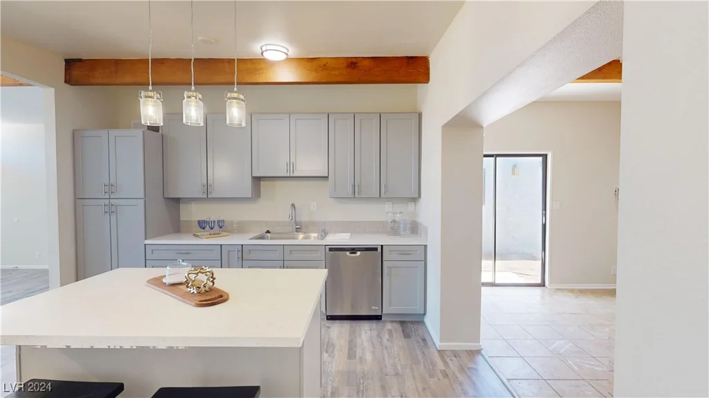 1643 Coronado, Las Vegas, NV 89169