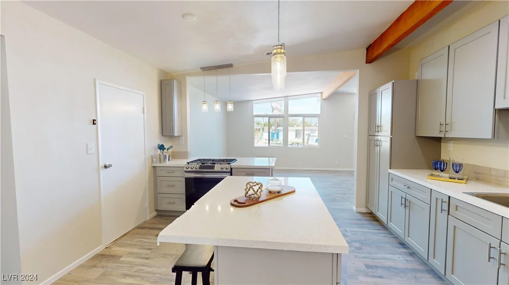 1643 Coronado, Las Vegas, NV 89169