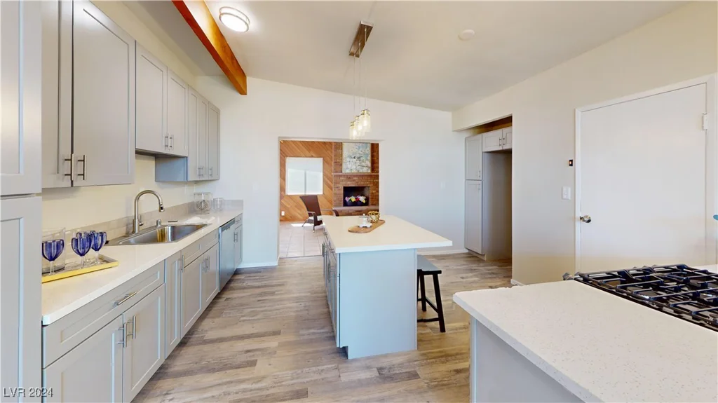 1643 Coronado, Las Vegas, NV 89169