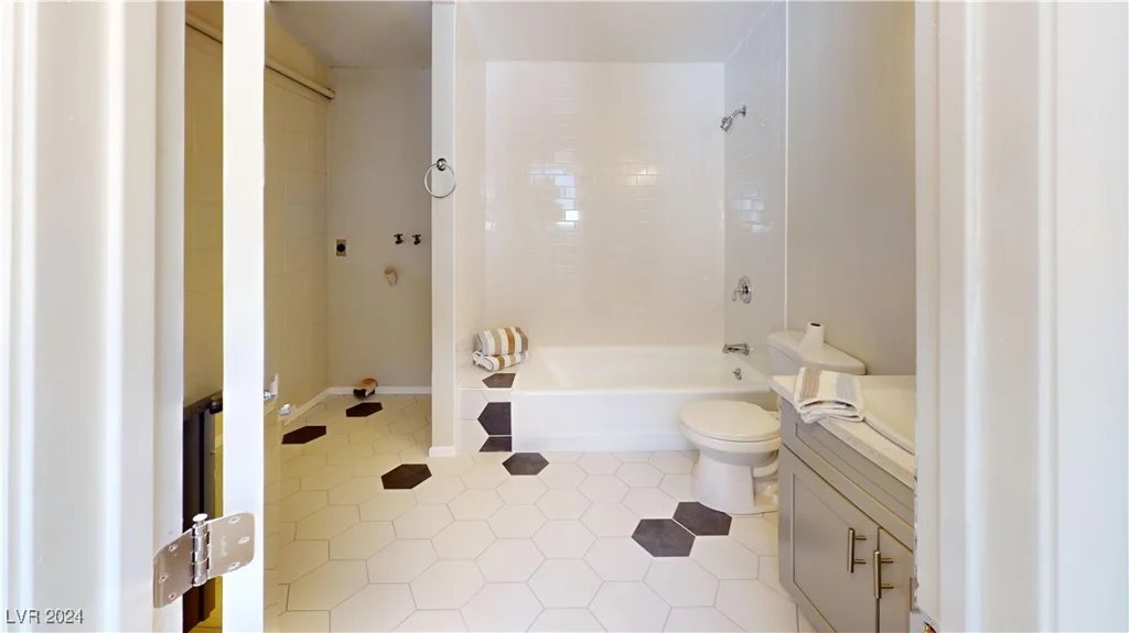 1643 Coronado, Las Vegas, NV 89169