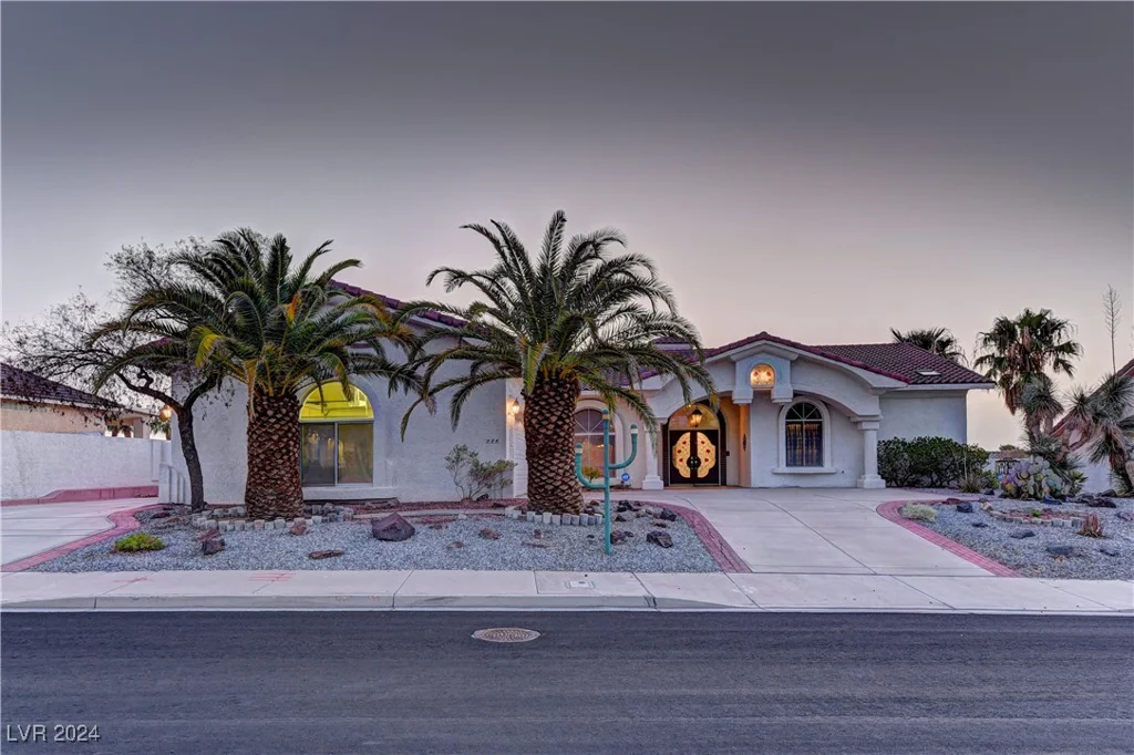 928 Rhyolite, Henderson, NV 89011