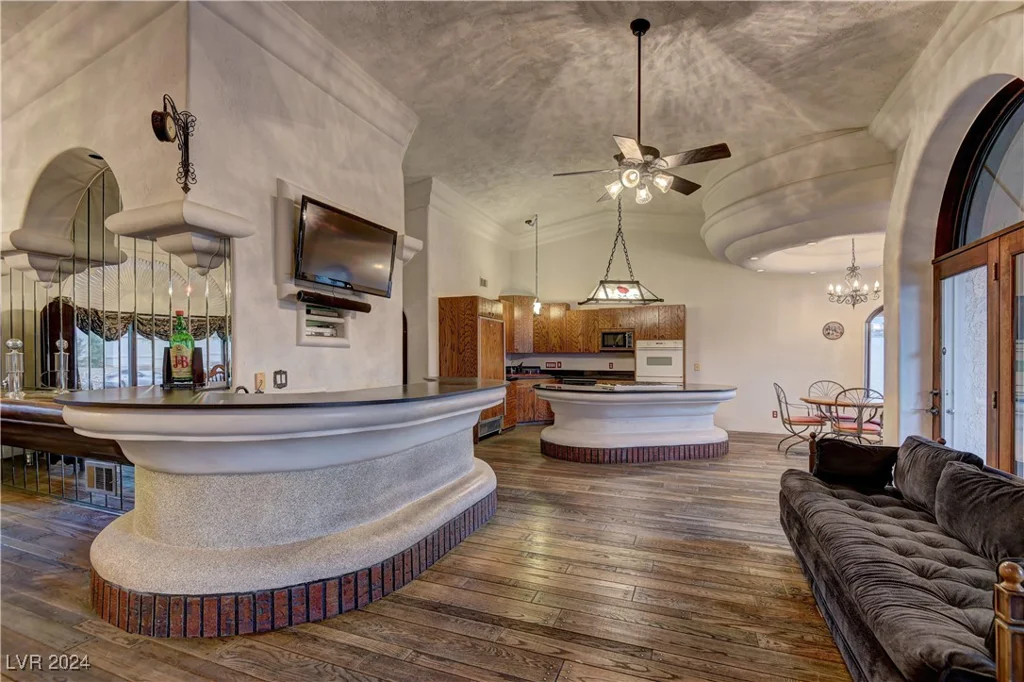 928 Rhyolite, Henderson, NV 89011