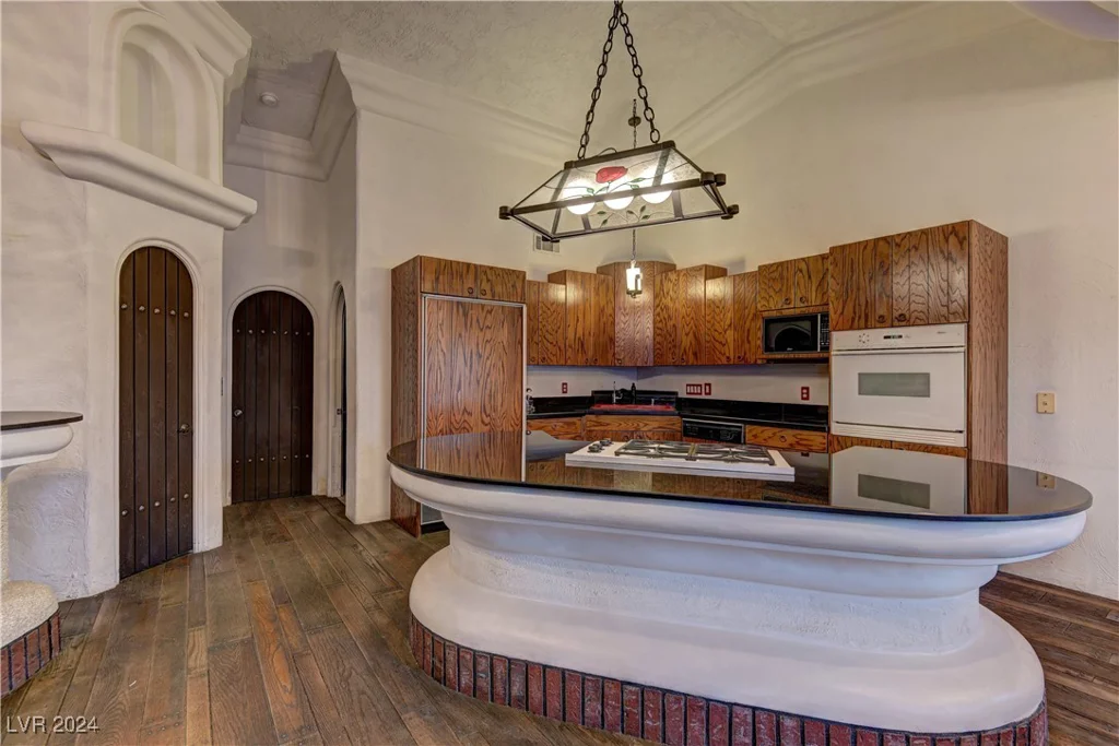 928 Rhyolite, Henderson, NV 89011