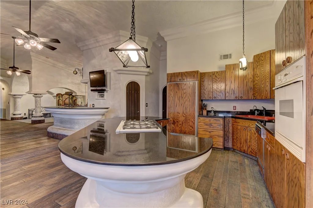 928 Rhyolite, Henderson, NV 89011
