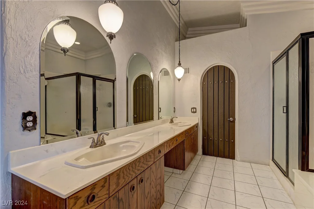 928 Rhyolite, Henderson, NV 89011