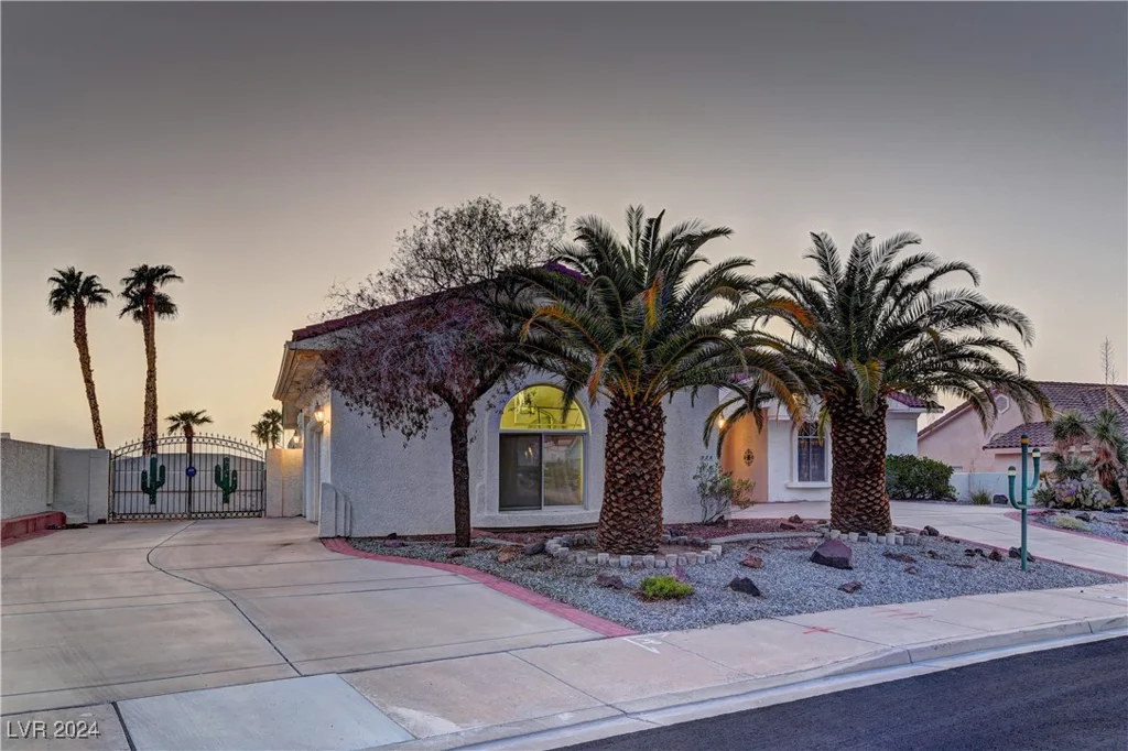 928 Rhyolite, Henderson, NV 89011