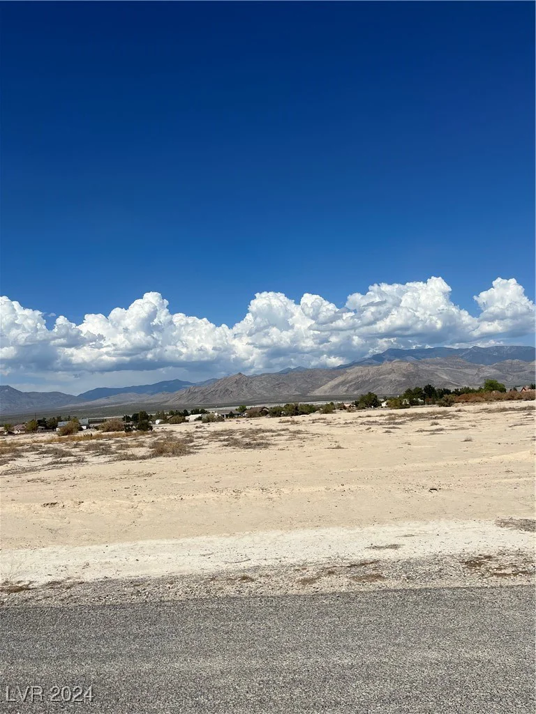 3570 Falcon, Pahrump, NV 89048
