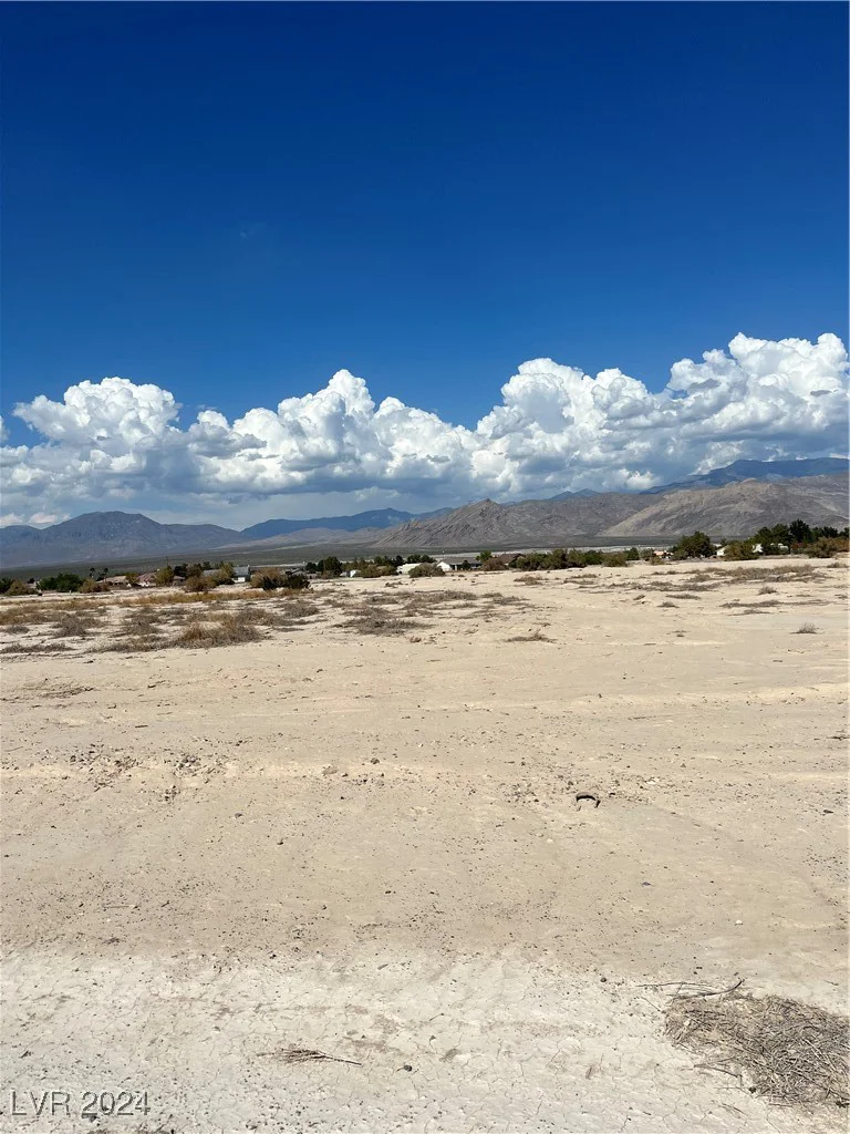3570 Falcon, Pahrump, NV 89048