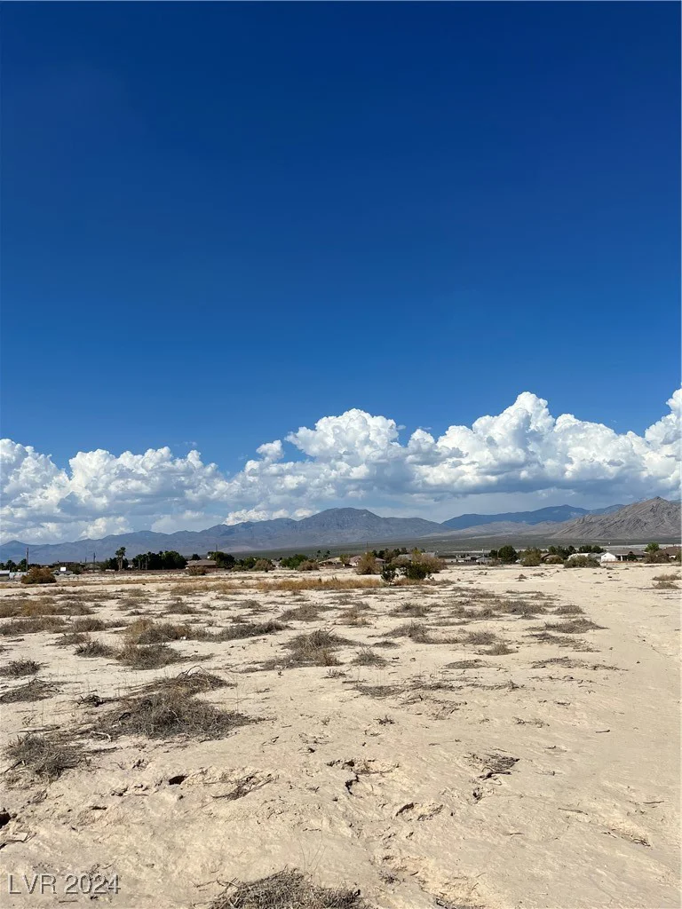 3570 Falcon, Pahrump, NV 89048
