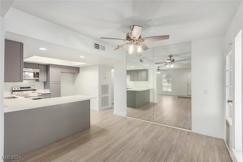 3711 Colonial, Las Vegas, NV 89121