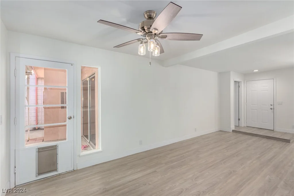 3711 Colonial, Las Vegas, NV 89121