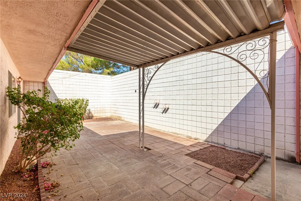 3711 Colonial, Las Vegas, NV 89121