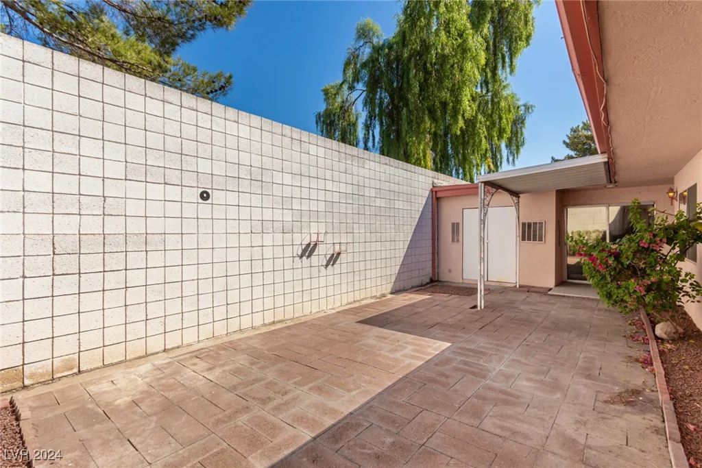 3711 Colonial, Las Vegas, NV 89121