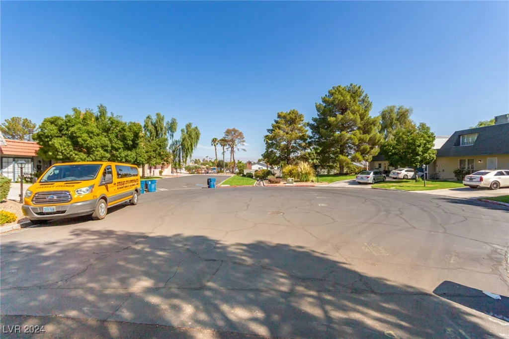 3711 Colonial, Las Vegas, NV 89121